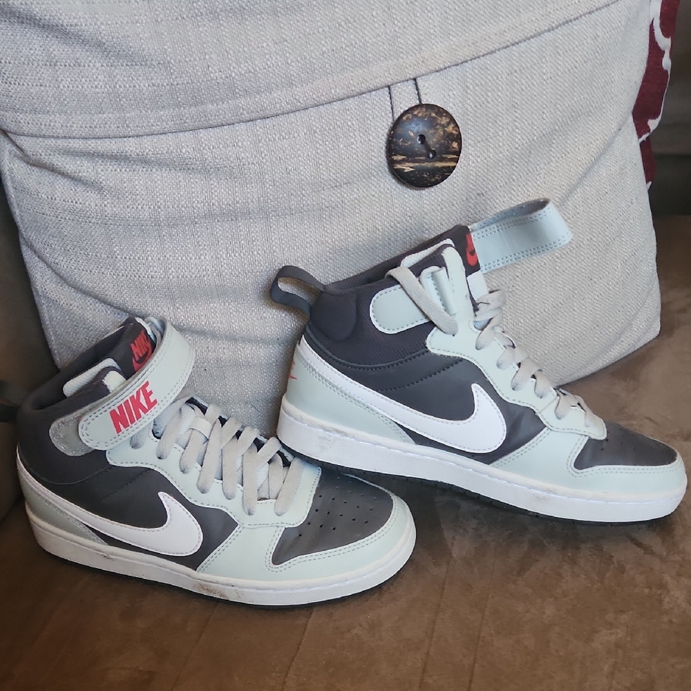 Nike Gray and White Sneakers Classic Style